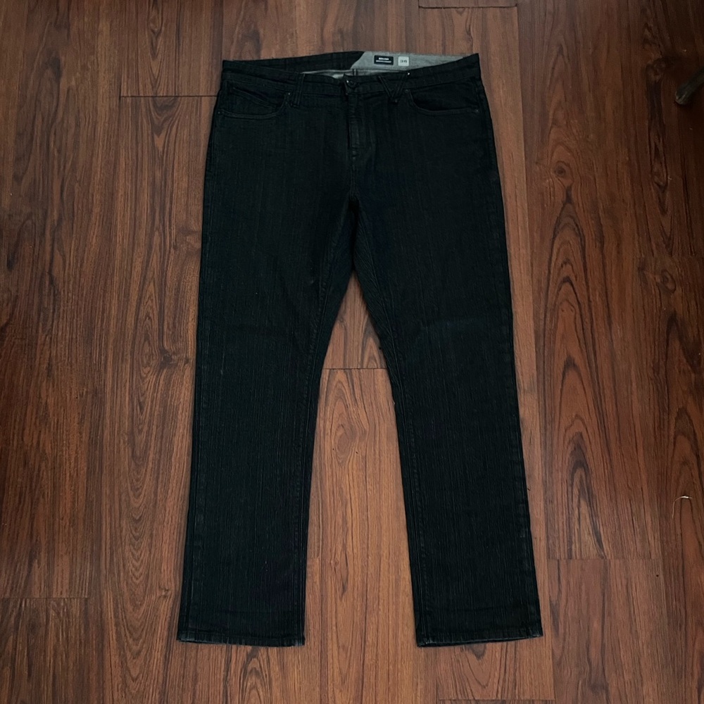 Men’s Volcom Solver Jeans Size 36